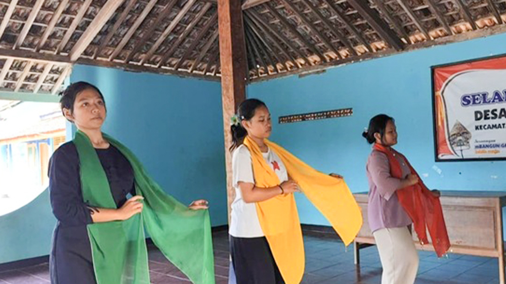 Tumbuhkan Kecintaan Seni dan Budaya Lokal, KPM Kolaborasi Moderasi Beragama Latih Siswa-siswa SD hingga SMA